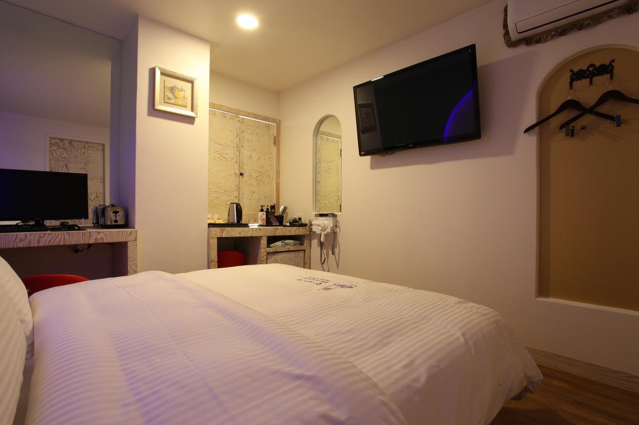 Riviera Motel Goyang Exterior foto